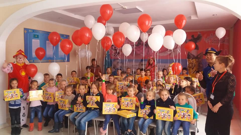 В детском доме "Умит" прошло мероприятие на тему: "Правила дорожного движения"
