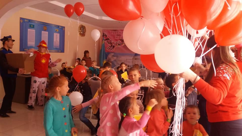 В детском доме "Умит" прошло мероприятие на тему: "Правила дорожного движения"